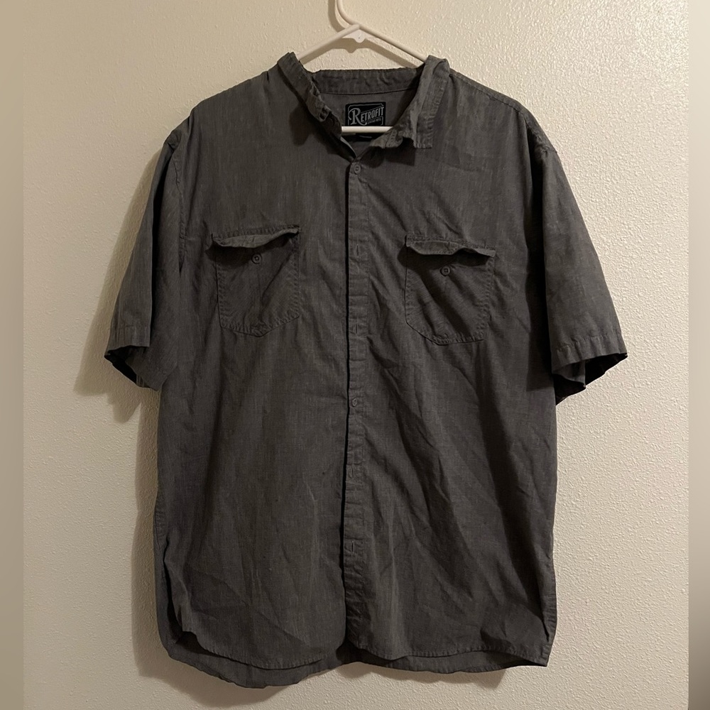 Grey Buttonup